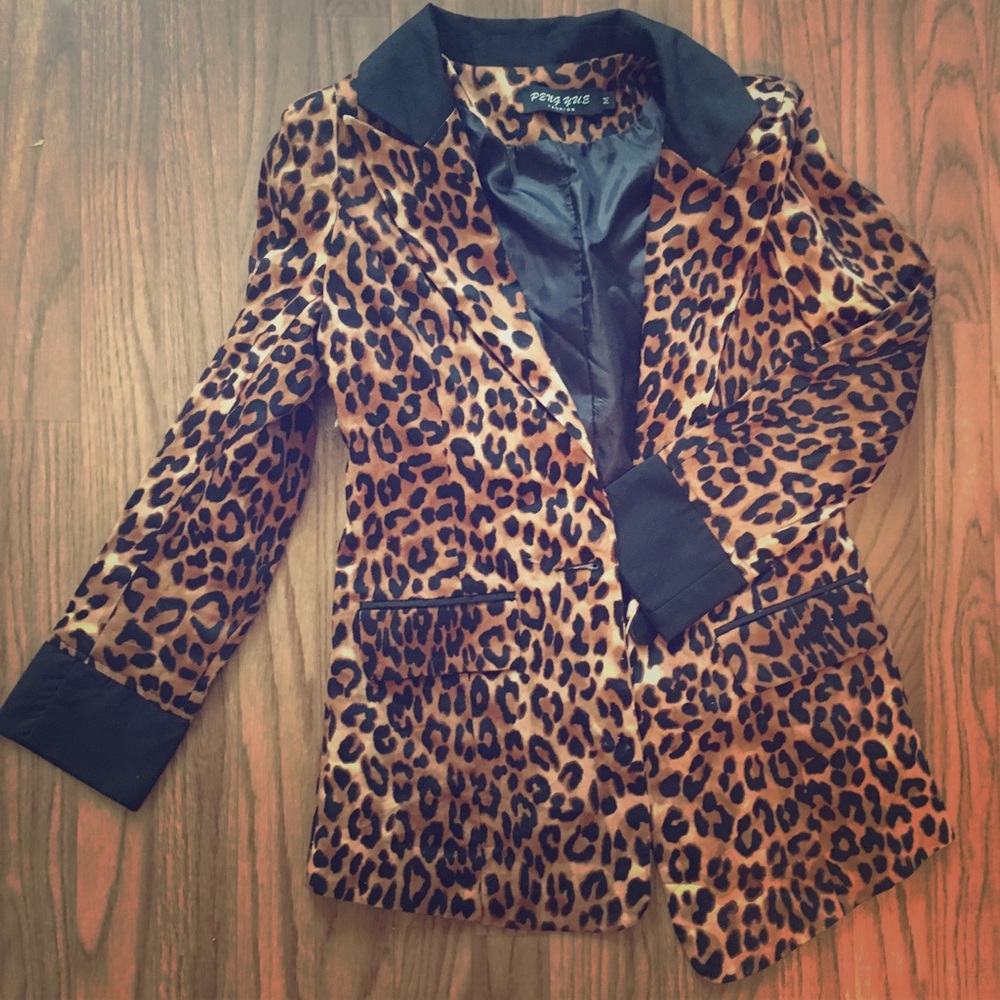 Leopard Blazer